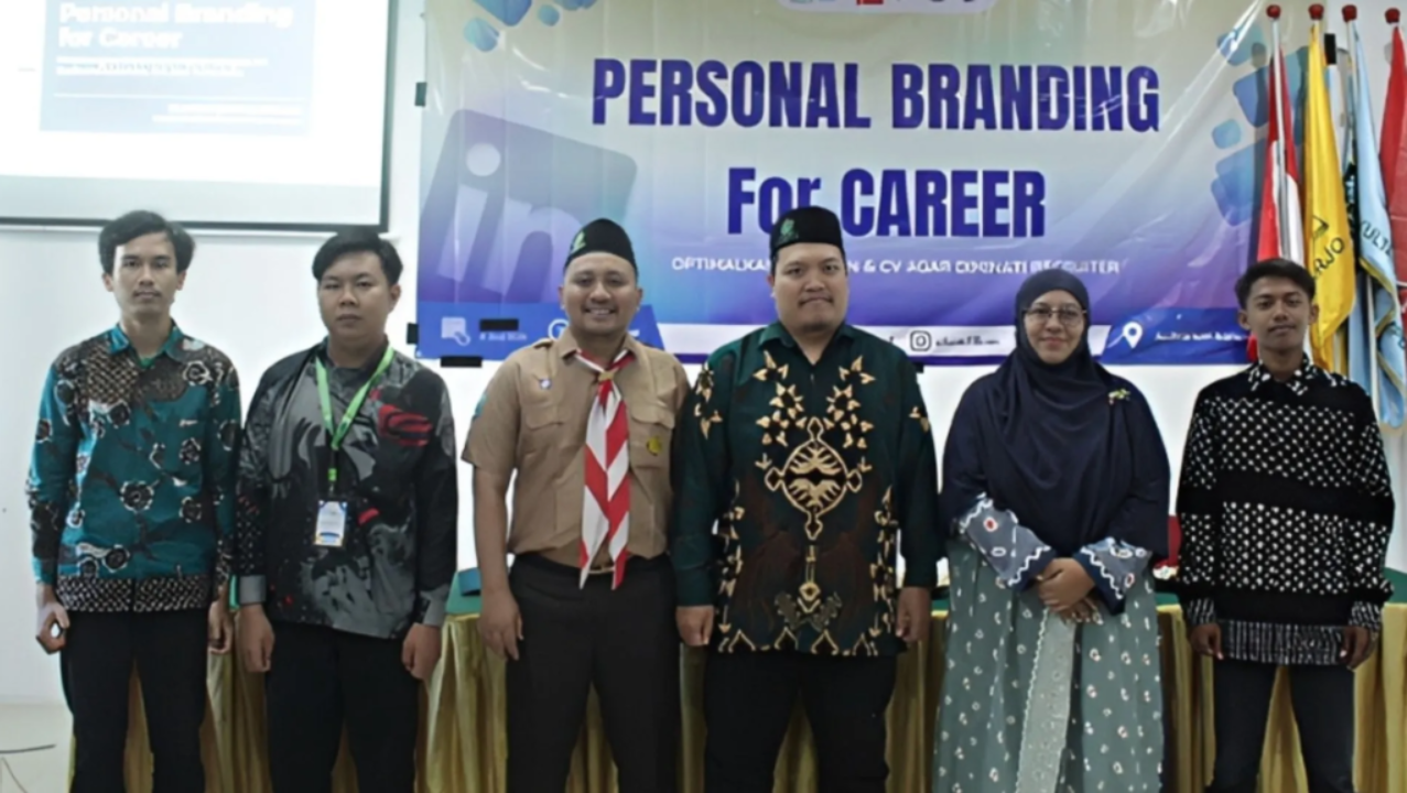 Fakultas Ilmu Komputer Kolaborasi dengan Fakultas Keguruan & Ilmu Pendidikan telah sukses menyelenggarakan Pelatihan Pembuatan Buku Cerita dengan Integrasi AI
